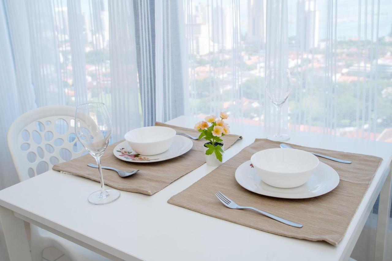 Tropicana 218 Macalister Apartment George Town