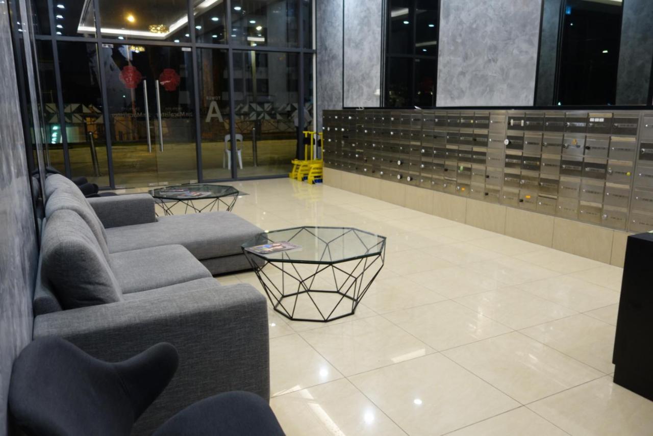Tropicana 218 Macalister Apartment George Town